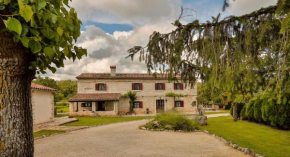 House Edera in Central Istria for 6 people with large garden and salt - water private pool
